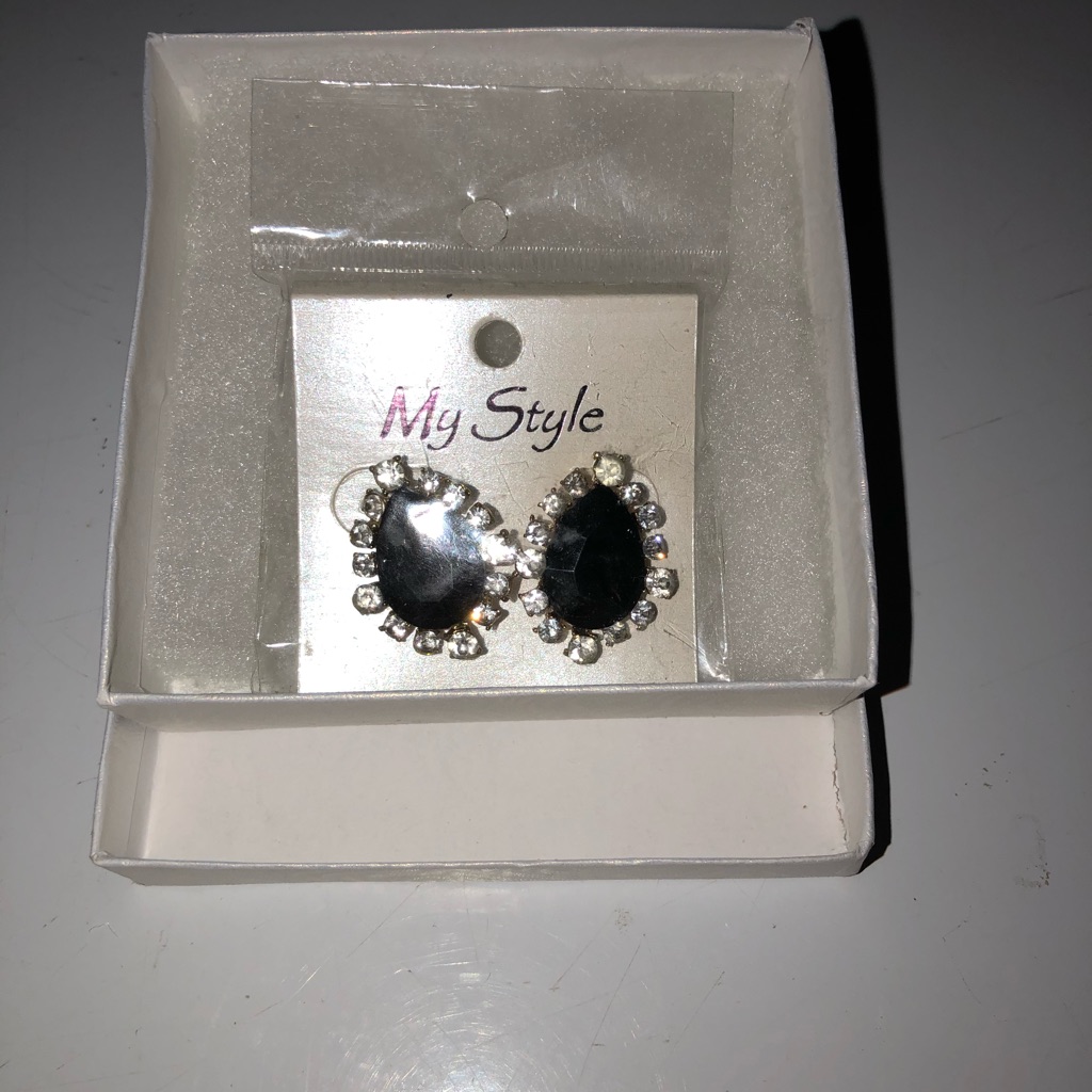 Black Rhinestone Pierced Earrings